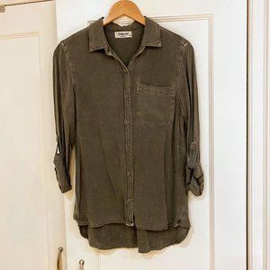 Sam & Lavi Green/gray button down blouse